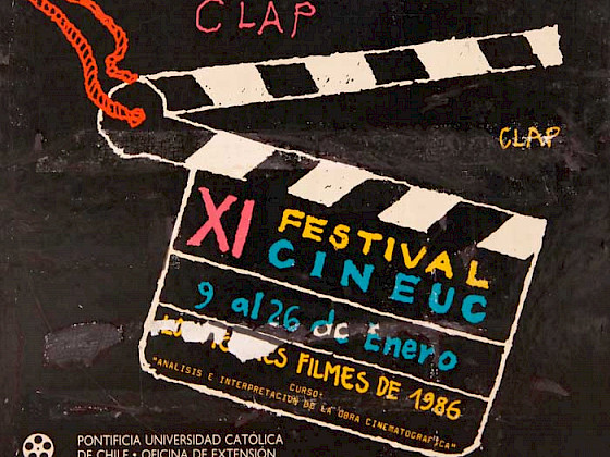 Sala del Cine UC con asistentes mirando la pantalla, del festival Europa Ya.