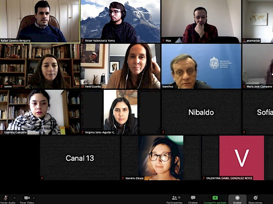 se ve un pantallazo de la conferencia de prensa por medio de videollamada