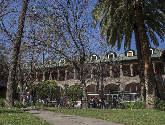 imagen correspondiente a la noticia: "Rector: “Ninguna nación, por rica que sea, puede superar sola esta crisis""