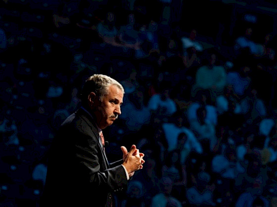 El escritor Thomas Friedman, estará por primera vez en nuestro país para exponer sobre las grandes transformaciones que vive el mundo actual.