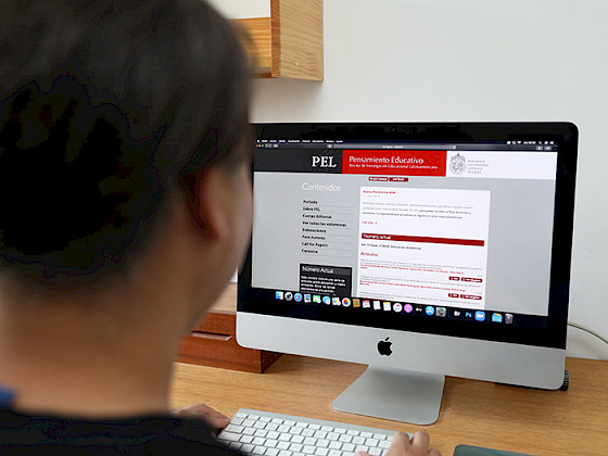 Foto página web de la revista de educación PEL.