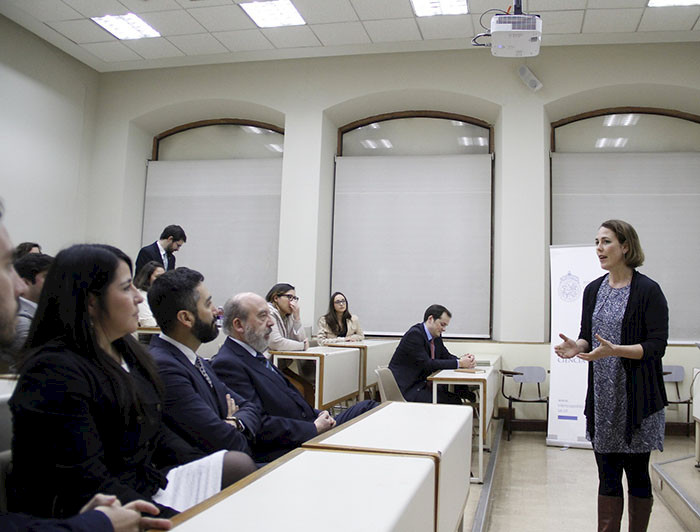 imagen correspondiente a la noticia: "Estudiantes de magíster comparten sus experiencias formativas y universitarias en la UC"
