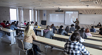 Alumnos en clases.- Foto Dirección de Comunicaciones