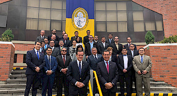 En La Paz, rector de la UC Ignacio Sánchez y representantes de la Universidad Católica Boliviana San Pablo y de la Pontificia Universidad Católica del Perú.