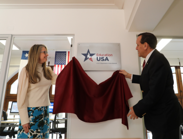 imagen correspondiente a la noticia: "UC recibe las oficinas de asesoría para estudiantes EducationUSA en Campus Oriente y San Joaquín"