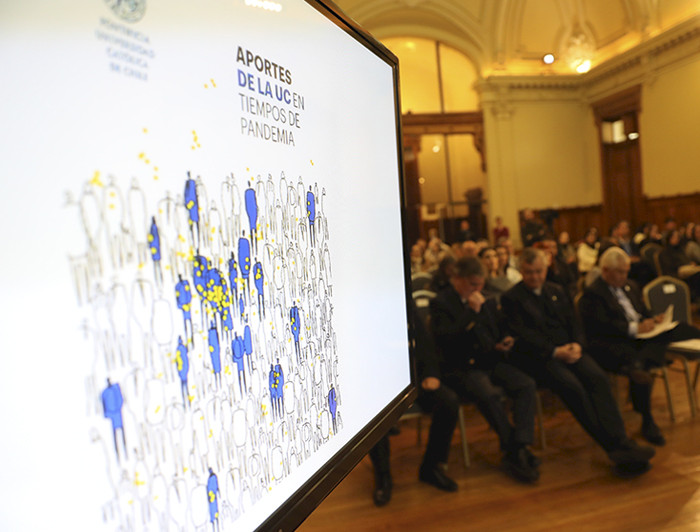 imagen correspondiente a la noticia: "Autoridades universitarias presentan el libro "Aportes de la UC en tiempos de pandemia""
