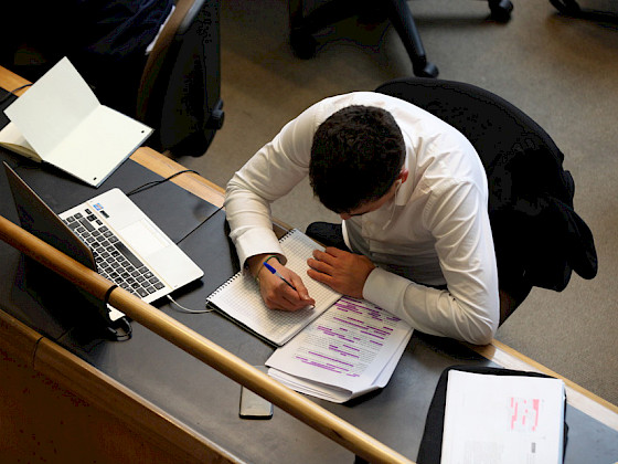 Periodista trabajando.- Foto Dirección de Comunicaciones