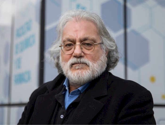 imagen correspondiente a la noticia: "Profesor Alejandro Toro-Labbé: “El camino se hace al andar”"