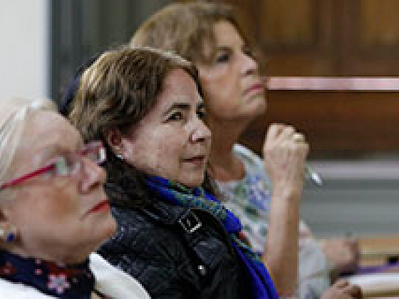 Adultos mayores asistentes a Programa Adulto Mayor UC
