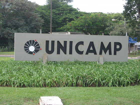 Entrada de la Universidad de Campinas en Brasil.