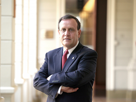 Rector Ignacio Sánchez
