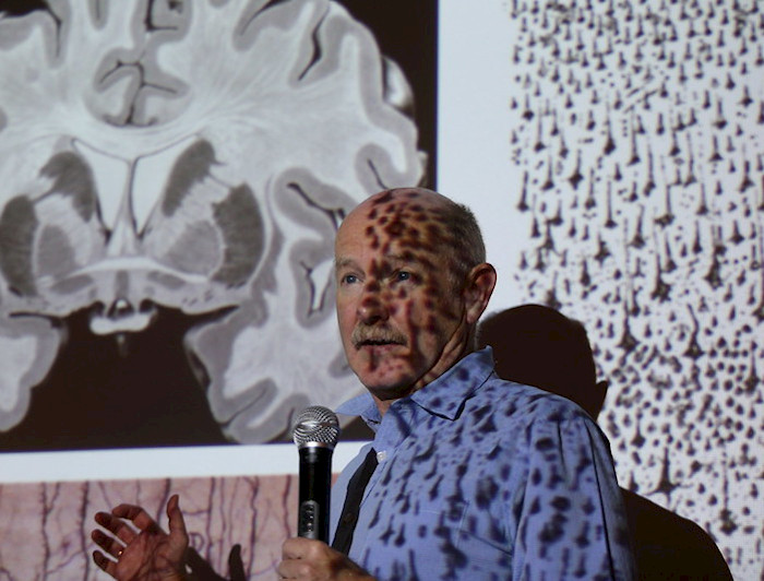 imagen correspondiente a la noticia: "Columna del Rector: La Constitución y los neuroderechos"