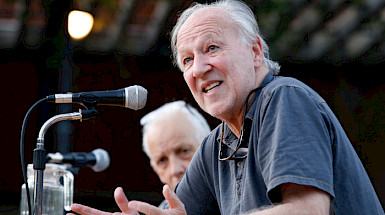 Werner Herzog en la charla en campus Lo Contador.