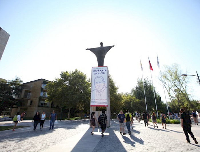 Frontis del Campus San Joaquín.