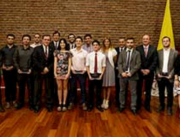 imagen correspondiente a la noticia: "Trece alumnos y profesores cumplen su sueño de ir a realizar un intercambio a China"