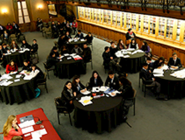 imagen correspondiente a la noticia: "Jóvenes plantean modificaciones a leyes chilenas en la final del torneo Delibera"