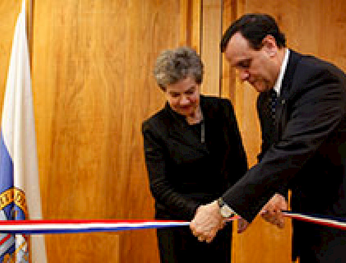 imagen correspondiente a la noticia: "Facultad de Química estrena nuevas instalaciones y destaca la vinculación con la industria"