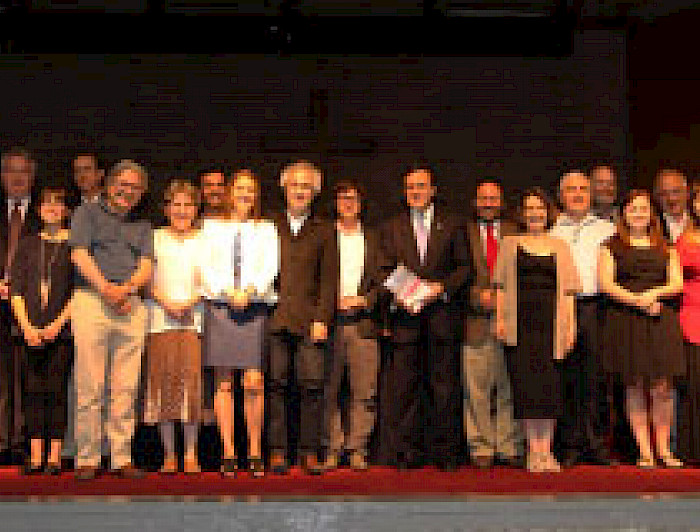 imagen correspondiente a la noticia: "Rector lanza obra con temas de debate sobre la reforma educacional"